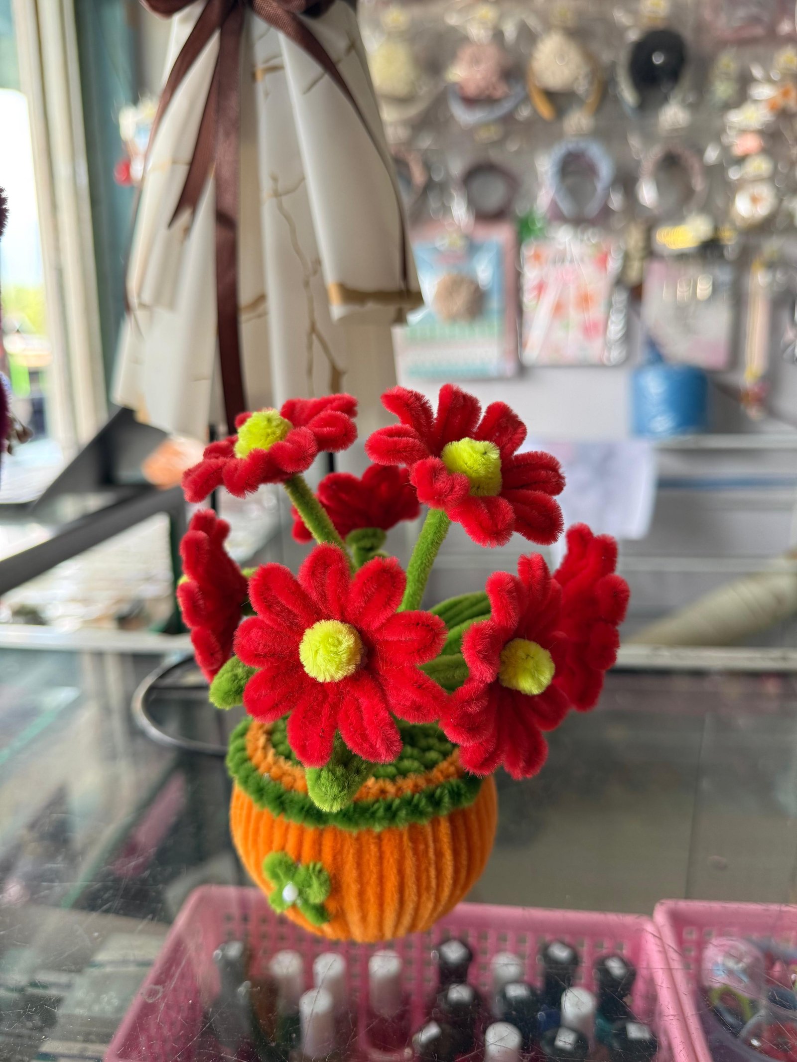 Bunga Kawat Merah 