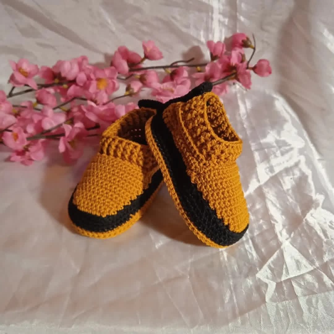 Sepatu Rajut Bayi