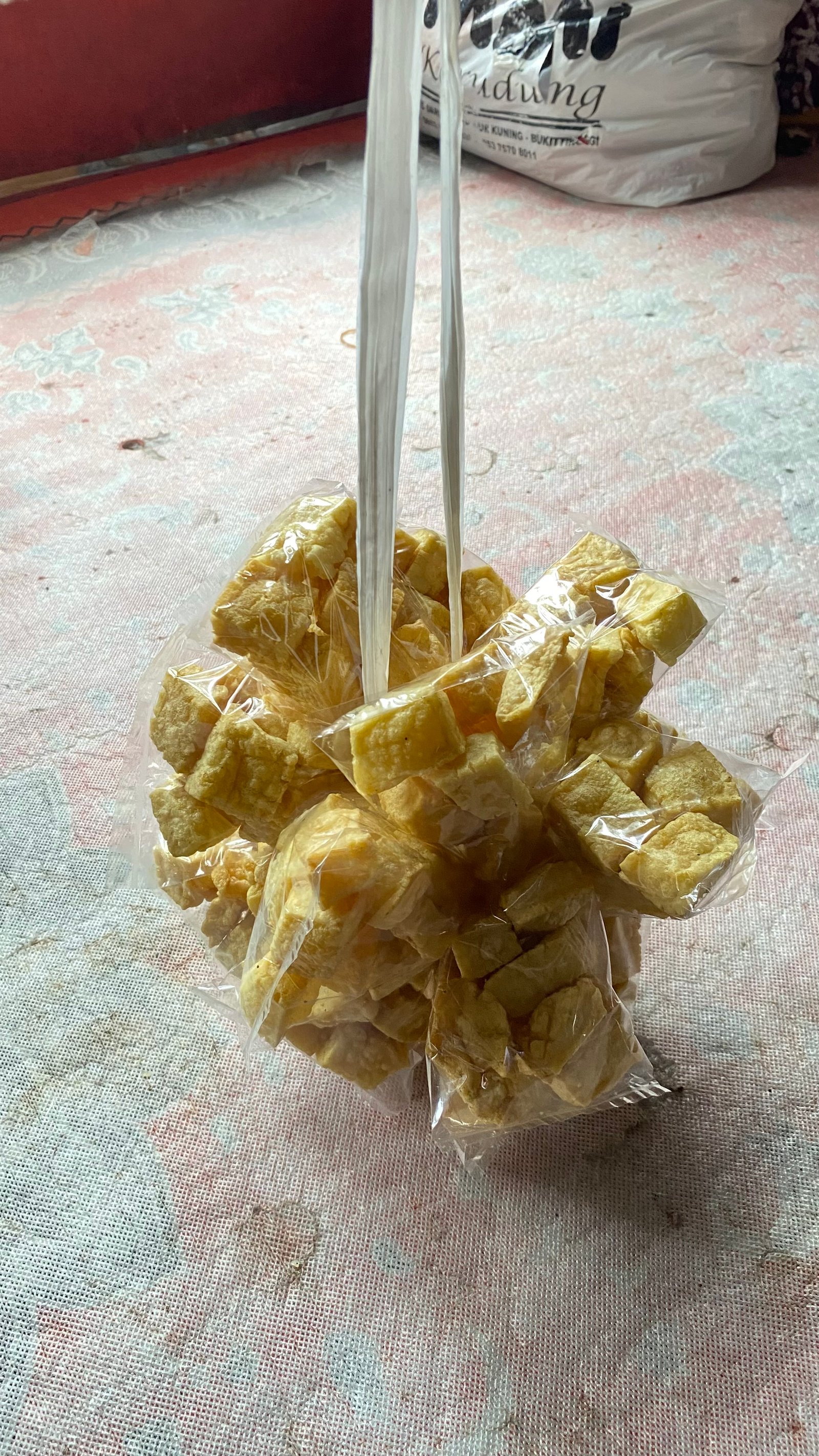 Kerupuk Nasi 1 Renteng